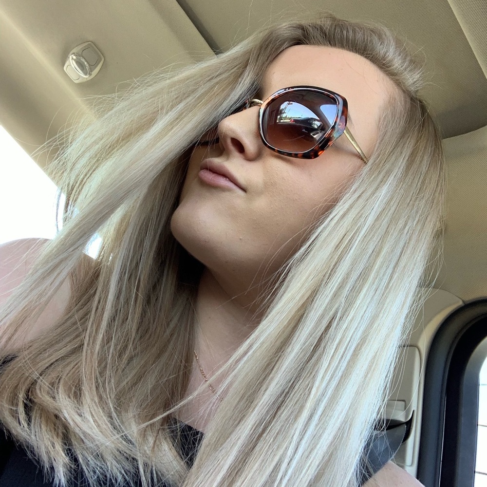 Meet your Posher, Sophie